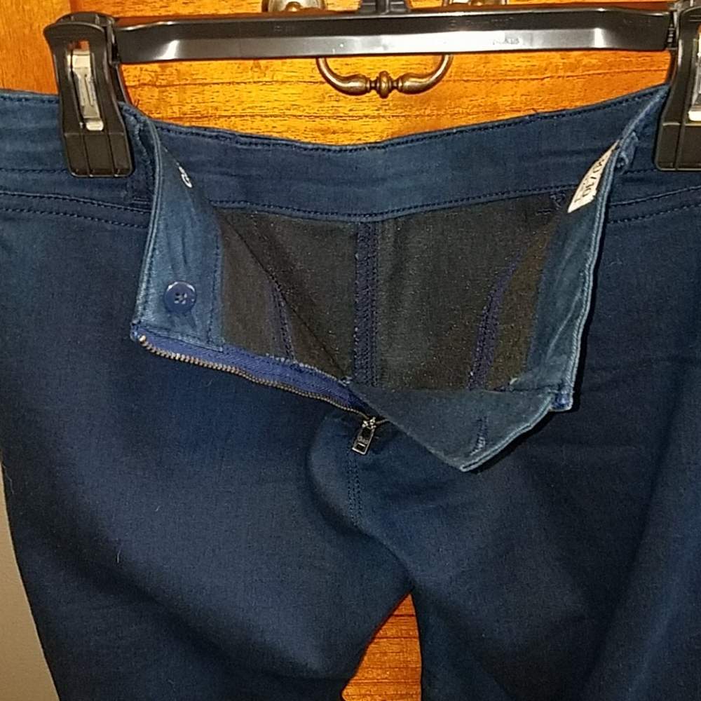 GAP 1969 rear zip Jeans - Picture 5 of 8